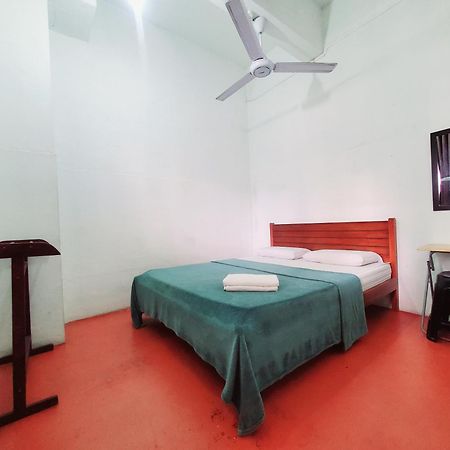The Jesselton Cabin Sdn Bhd Kota Kinabalu Exterior photo