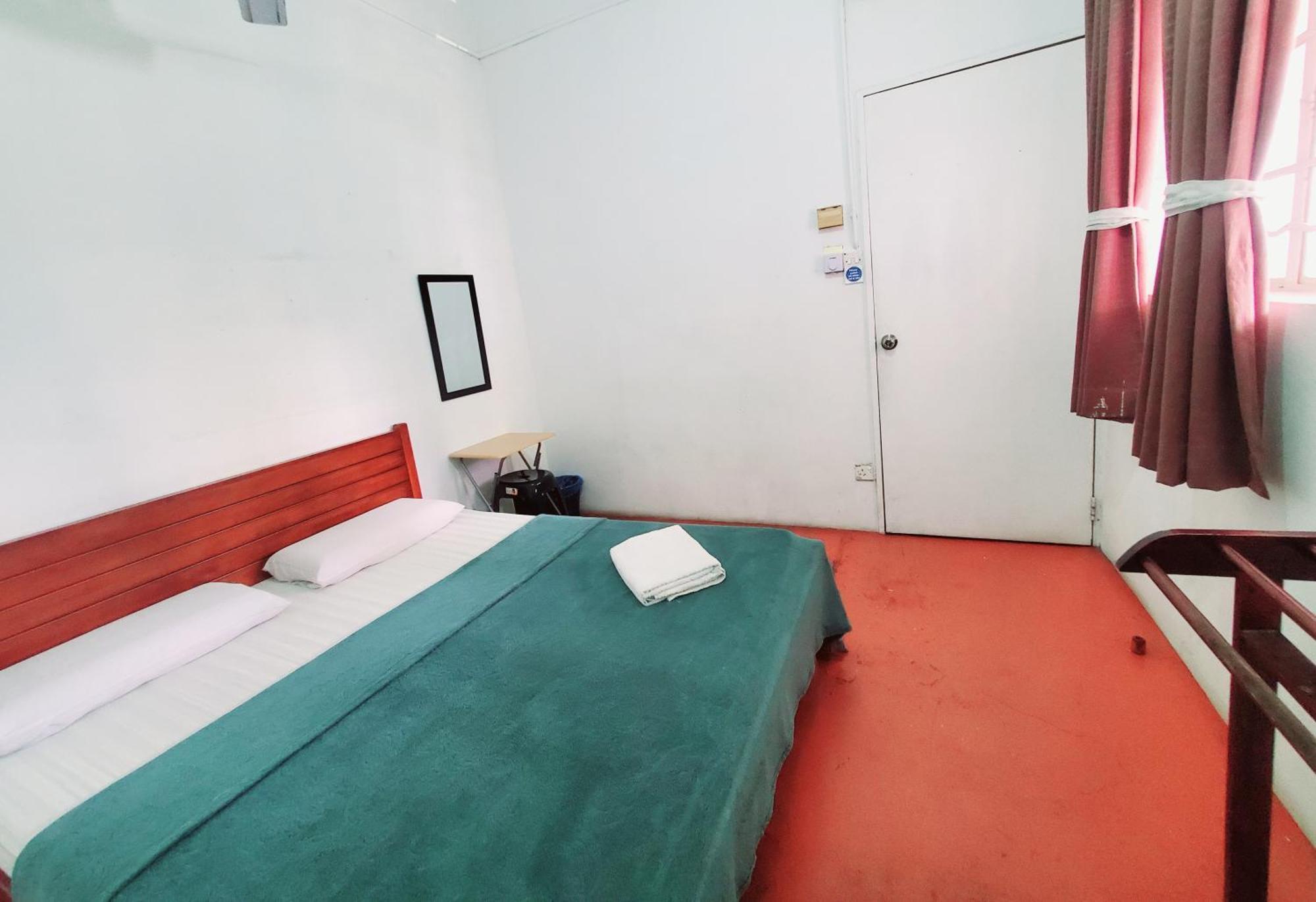 The Jesselton Cabin Sdn Bhd Kota Kinabalu Exterior photo