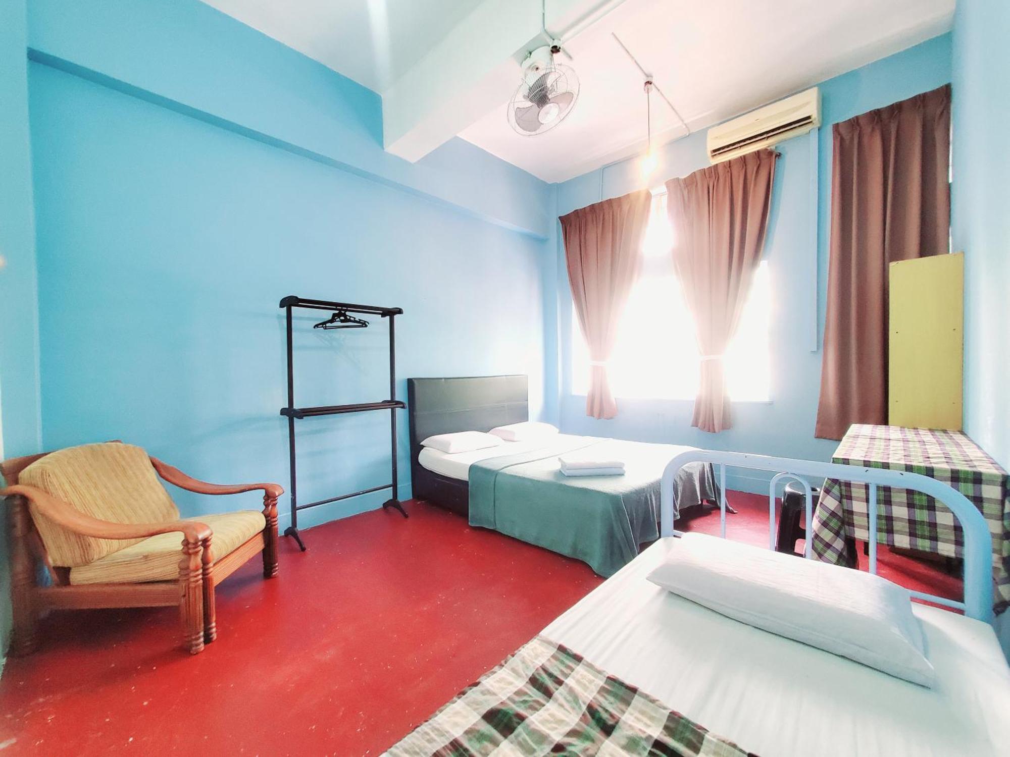The Jesselton Cabin Sdn Bhd Kota Kinabalu Exterior photo