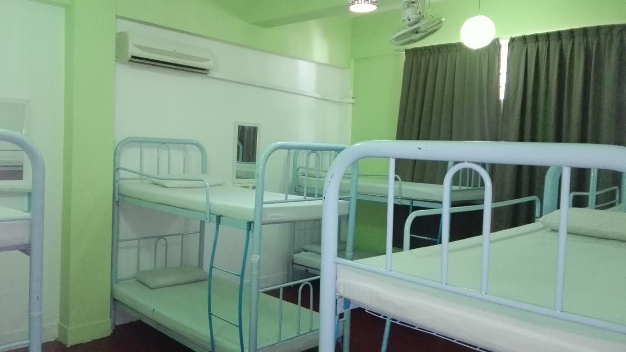 The Jesselton Cabin Sdn Bhd Kota Kinabalu Exterior photo